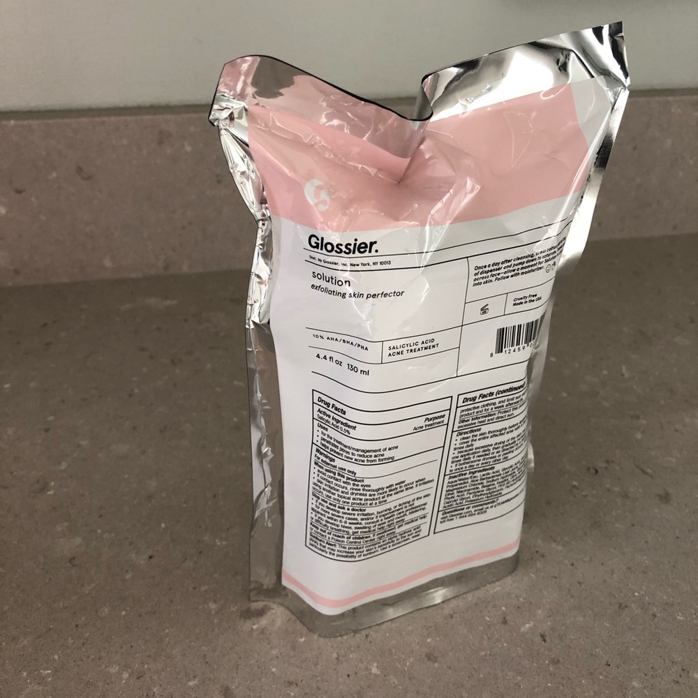 Glossier Solution - Unopened